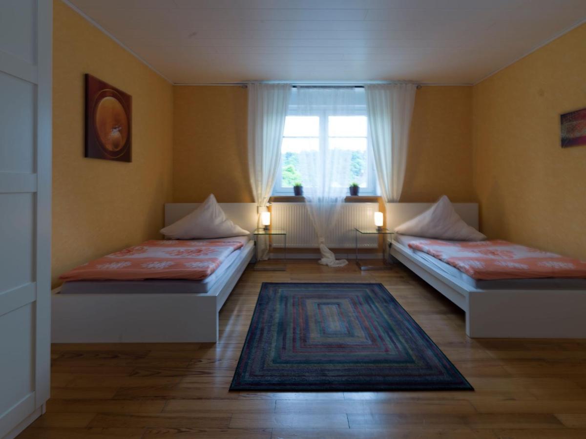 Apartamento Ades Haus - wenn's gemütlich sein darf! Überherrn Exterior foto